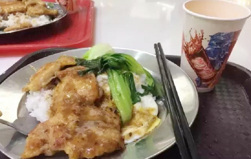 廣州高校的飯?zhí)茫切﹤髡f中的黑科技！