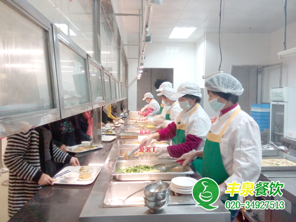工廠如何選擇一家滿意的飯堂承包公司？